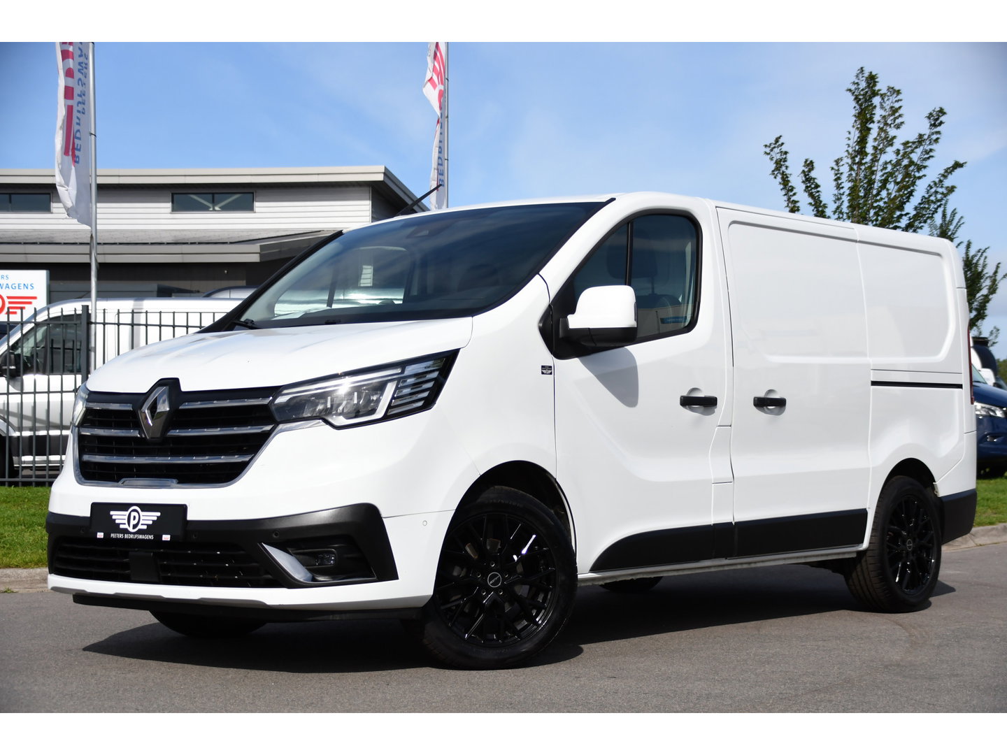 Renault Trafic 2.0 dCi 150 T29 L1H1 PB Edition Camer, Cruise, Carplay, LED, 2 x Schuifdeur, Automaat, Sensoren, CLIMA, Multimedia, 150pk, Keyless, Uniek!