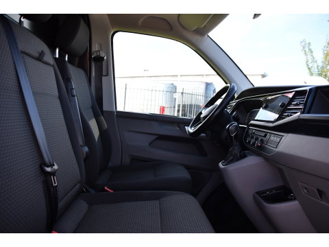 Volkswagen Transporter 2.0 TDI L2H1 Bulli Virtual, Adaptieve Cruise, Camera, Carplay, LED, 150pk, Stoelverwarming, Multimedia, Sensoren, Trekhaak, Uniek!