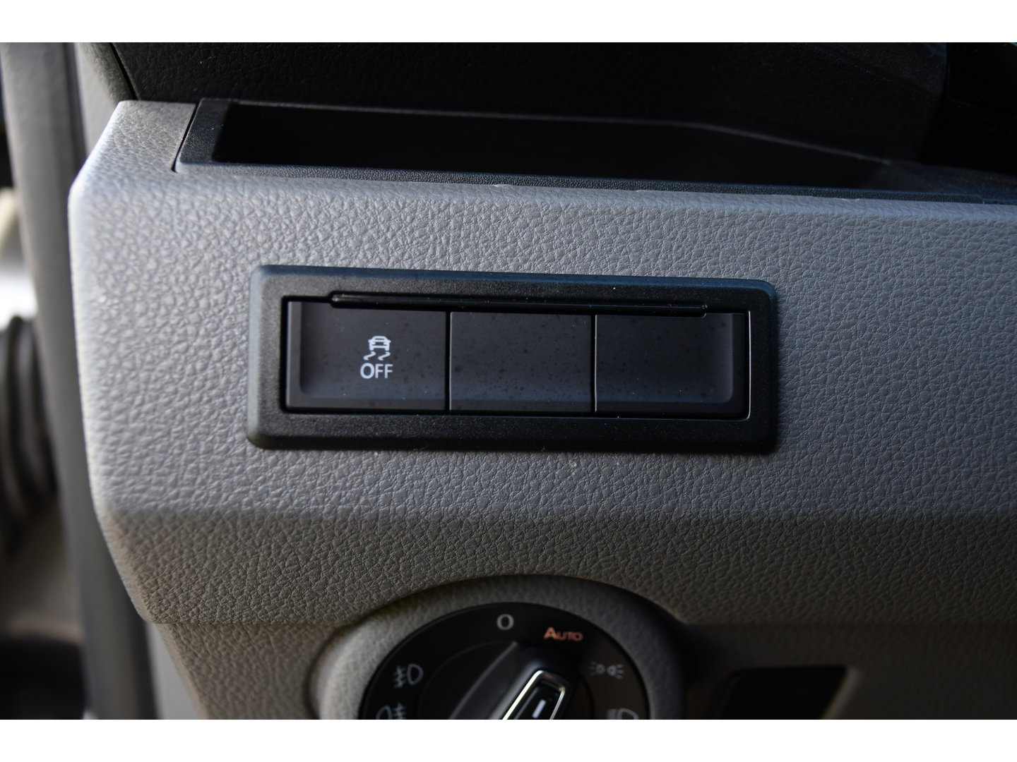 Volkswagen Transporter 2.0 TDI L2H1 Bulli Virtual, Adaptieve Cruise, Camera, Carplay, LED, 150pk, Stoelverwarming, Multimedia, Sensoren, Trekhaak, Uniek!