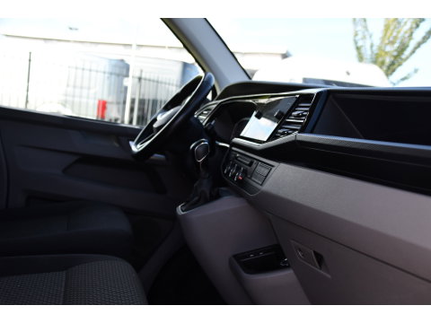 Volkswagen Transporter 2.0 TDI L2H1 Bulli Virtual, Adaptieve Cruise, Camera, Carplay, LED, 150pk, Stoelverwarming, Multimedia, Sensoren, Trekhaak, Uniek!