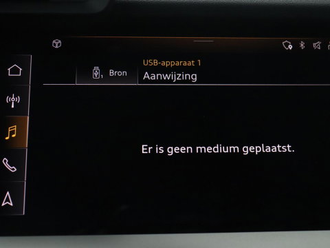 Audi A3 Limousine 35 TFSI S edition | Camera | Park assist | Carplay | Virtual Dashboard | Climate control | Full LED | Cruise control |