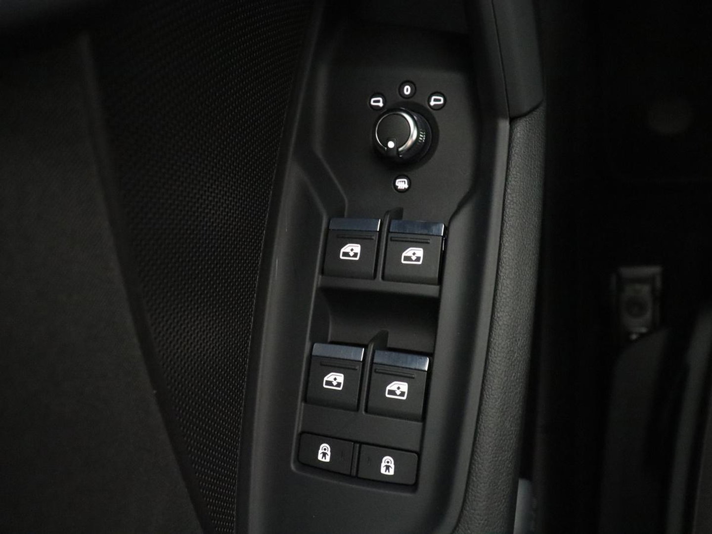 Audi A3 Limousine 35 TFSI S edition | Camera | Park assist | Carplay | Virtual Dashboard | Climate control | Full LED | Cruise control |