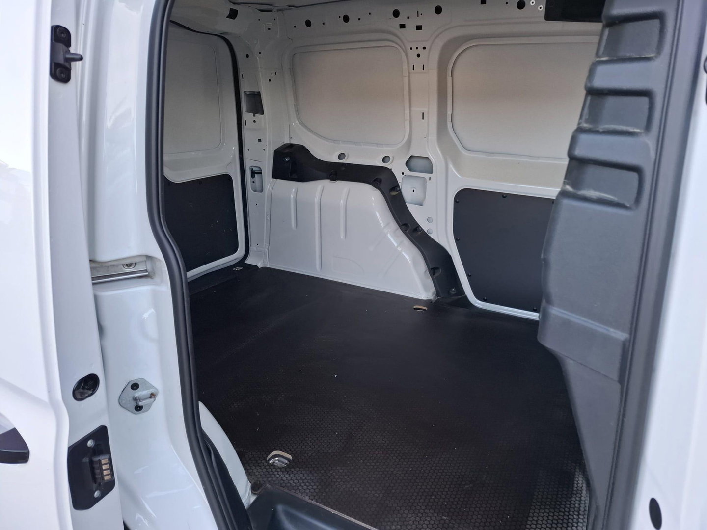Volkswagen Caddy Cargo 2.0 TDI Trend AIRCO / CRUISE CONTROLE / N.A.P / TREKHAAK / EURO 6