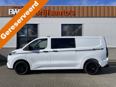 Ford Transit Custom 320 2.0 TDCI 130pk L2H1 Sport originele DC 5 persoons / rijklaar € 42.950 ex btw / lease vanaf € 769 / 18 inch velgen 4 seizoenen banden / nieuwe bus BPM vrij !