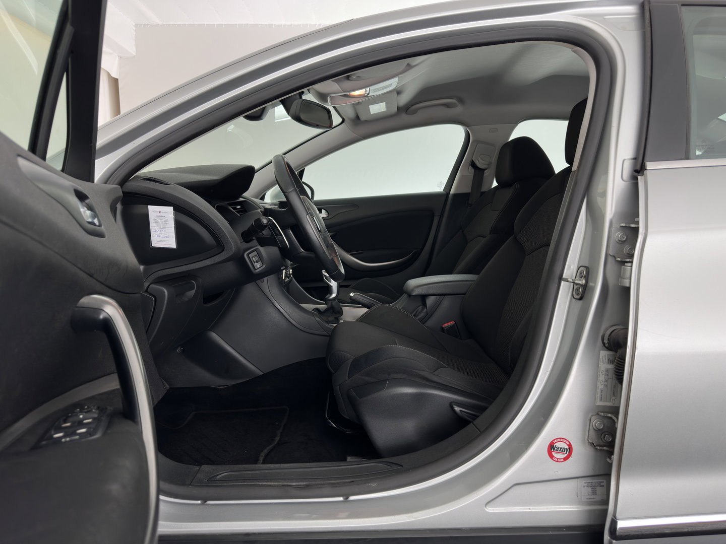 Citroën C5 1.6 e-HDi Collection Business Aut. *NAVI-FULLMAP | SPORTSEATS | ECC | PDC | CRUISE | SHIFTPADDLES | TOWBAR | 17''ALU*