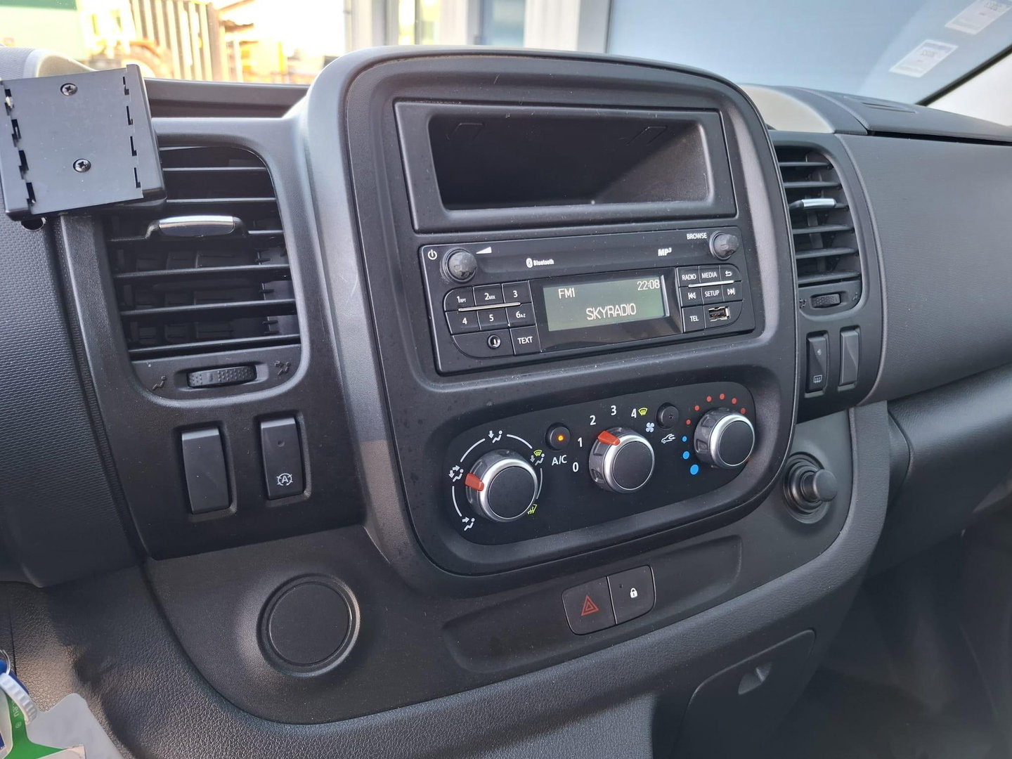Renault Trafic 2.0 dCi 120 T29 L2H1 Luxe AIRCO / KASTEN INRICHTING / 3 ZITS / IMPERIAL / EURO 6