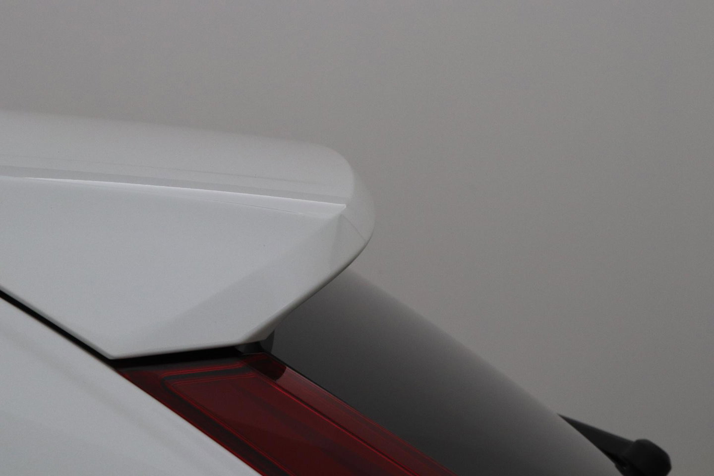 Volvo XC60 T6 Plus Black Edition | Harman/Kardon | Pilot Assist | Panoramadak | 360° Camera | Head-Up | Stoel+Stuurverwarming | 21 Inch