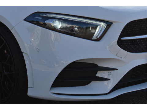 Mercedes-Benz A-Klasse 250 e Business Solution AMG Limited 218 pk | Zéér vol | 360 gr.camera | Massagestoelen | Pano | Elekt.stoelen memory | Burmester | Sfeerverlichting | Full LED