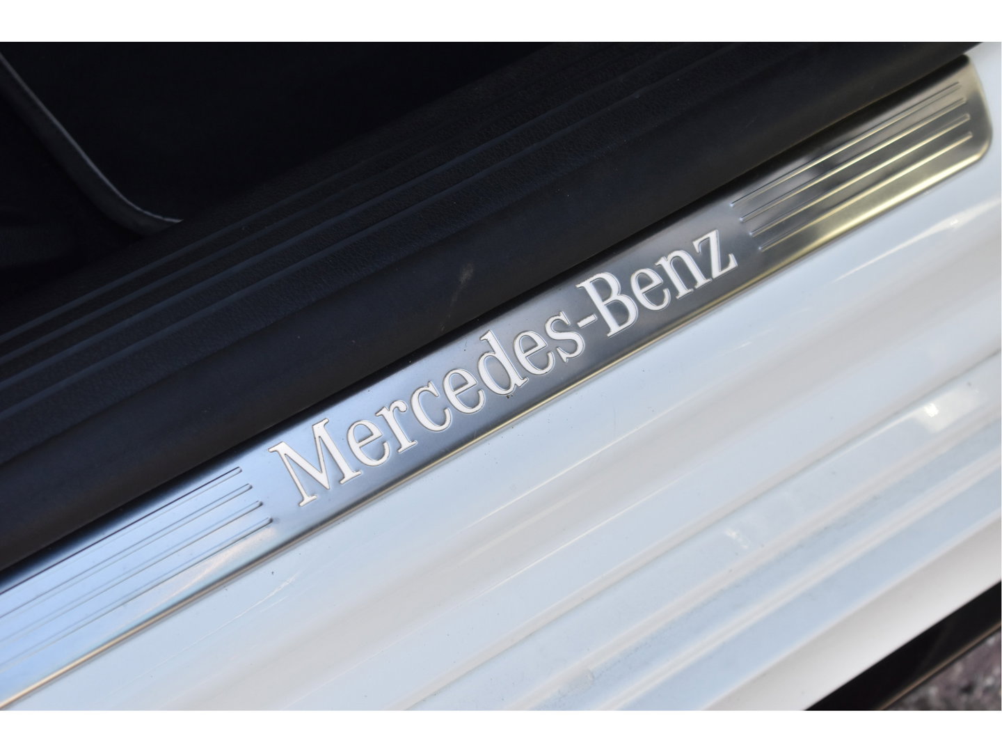 Mercedes-Benz A-Klasse 250 e Business Solution AMG Limited 218 pk | Zéér vol | 360 gr.camera | Massagestoelen | Pano | Elekt.stoelen memory | Burmester | Sfeerverlichting | Full LED