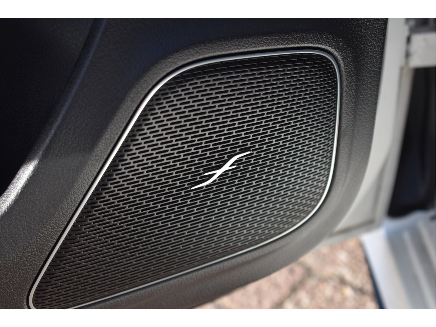 Mercedes-Benz A-Klasse 250 e Business Solution AMG Limited 218 pk | Zéér vol | 360 gr.camera | Massagestoelen | Pano | Elekt.stoelen memory | Burmester | Sfeerverlichting | Full LED