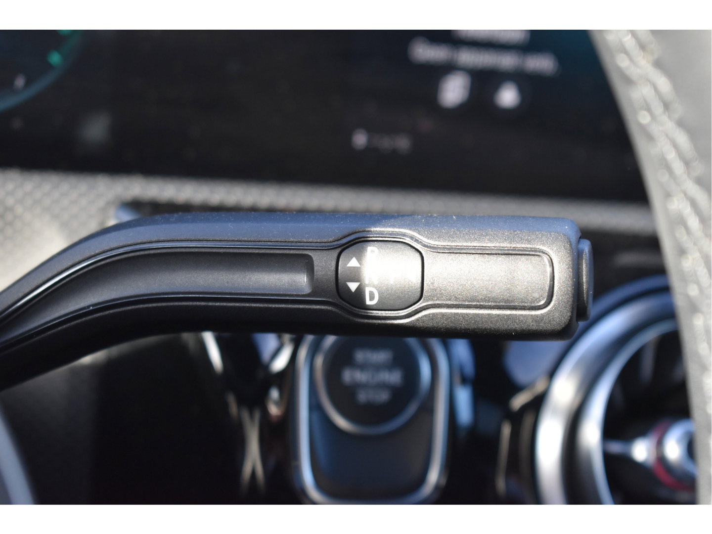 Mercedes-Benz A-Klasse 250 e Business Solution AMG Limited 218 pk | Zéér vol | 360 gr.camera | Massagestoelen | Pano | Elekt.stoelen memory | Burmester | Sfeerverlichting | Full LED