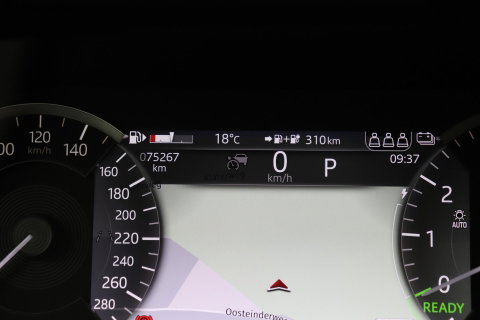 Land Rover Range Rover Evoque 1.5 P300e AWD R-Dynamic SE | Panoramadak | Trekhaak | Stuurverwarming | Meridian