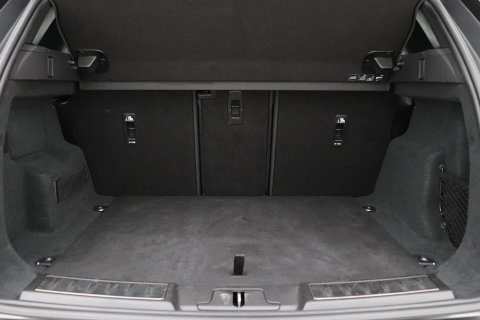 Land Rover Range Rover Evoque 1.5 P300e AWD R-Dynamic SE | Panoramadak | Trekhaak | Stuurverwarming | Meridian