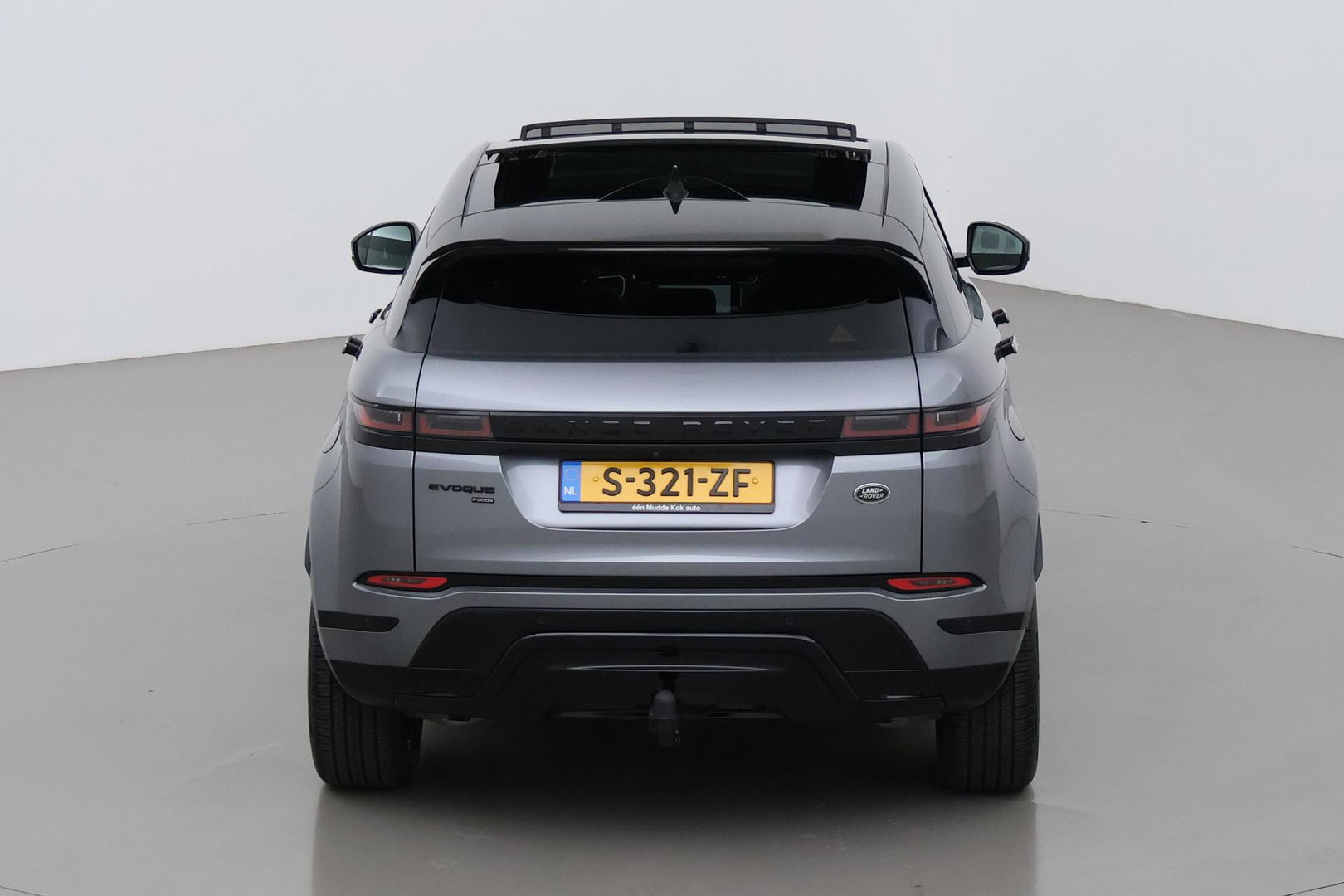 Land Rover Range Rover Evoque 1.5 P300e AWD R-Dynamic SE | Panoramadak | Trekhaak | Stuurverwarming | Meridian
