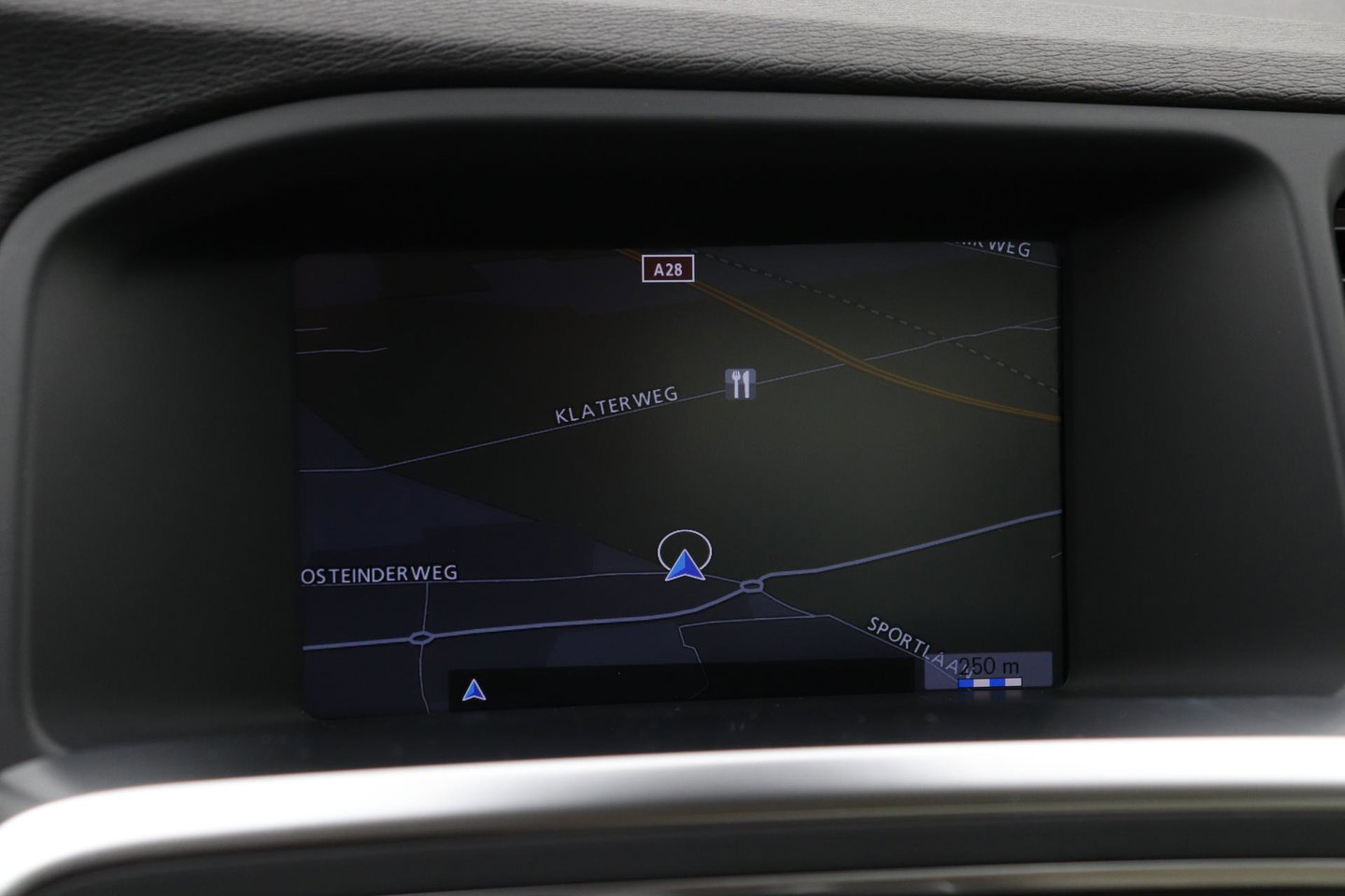 Volvo S60 1.6 T3 Momentum | Trekhaak | Cruise Control | Leder | Navigatie | PDC Voor+Achter | Climate Control | LED