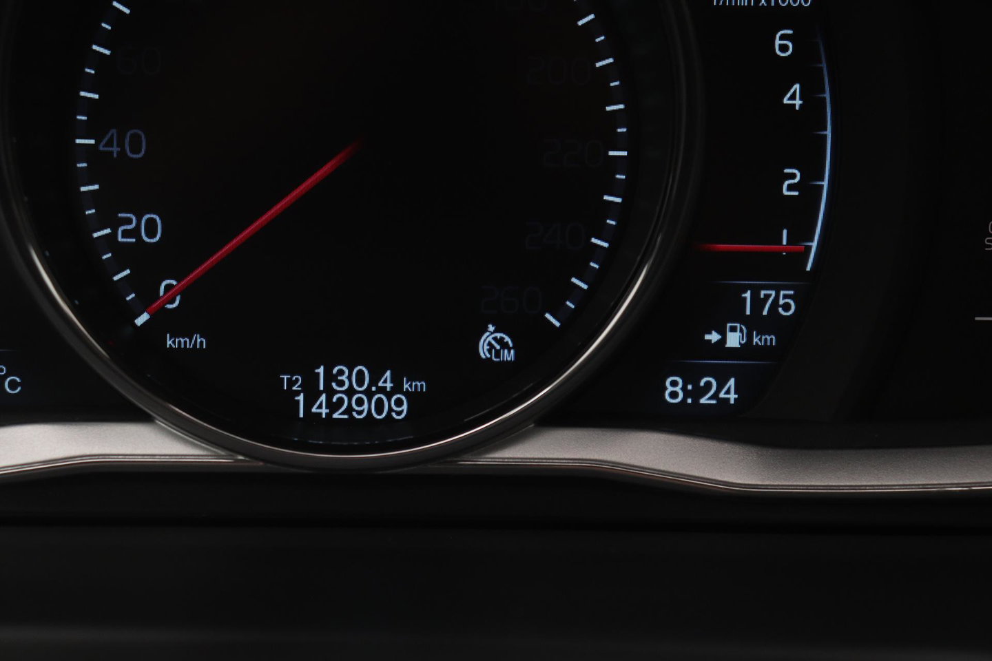 Volvo S60 1.6 T3 Momentum | Trekhaak | Cruise Control | Leder | Navigatie | PDC Voor+Achter | Climate Control | LED