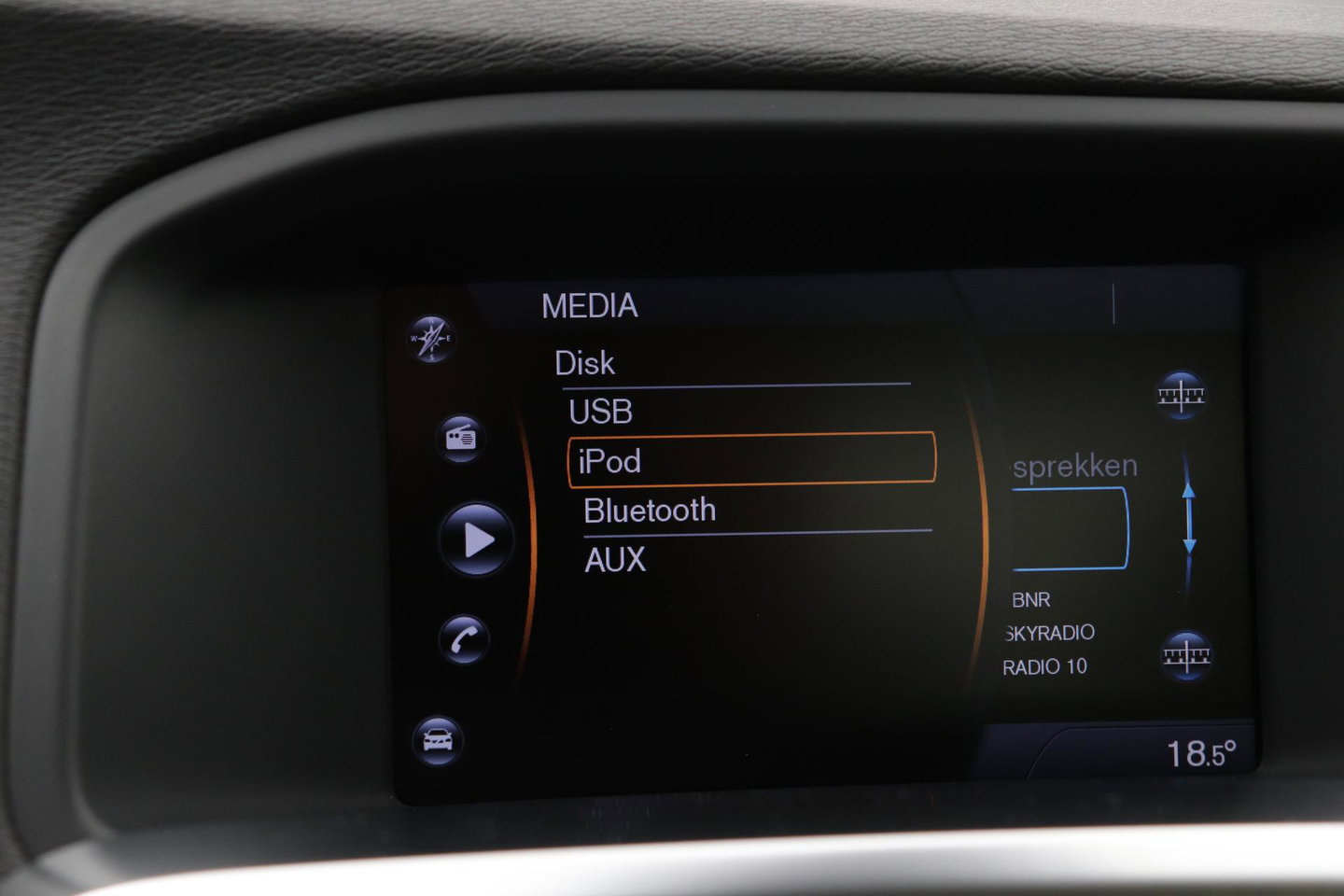 Volvo S60 1.6 T3 Momentum | Trekhaak | Cruise Control | Leder | Navigatie | PDC Voor+Achter | Climate Control | LED