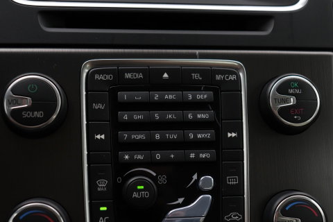Volvo S60 1.6 T3 Momentum | Trekhaak | Cruise Control | Leder | Navigatie | PDC Voor+Achter | Climate Control | LED
