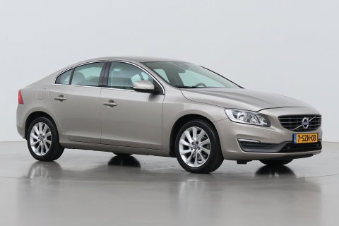 Volvo S60 1.6 T3 Momentum | Trekhaak | Cruise Control | Leder | Navigatie | PDC Voor+Achter | Climate Control | LED