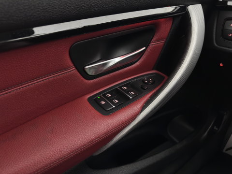 BMW 3-serie 330e Centennial High Executive M-Sportpack (Plug-in) Aut. *LEATHER | FULL-LED | HEATED-SPORTSEATS | NAVI-FULLMAP | PRIVACY-GLASS | ECC | PDC | CRUISE | 18''ALU*