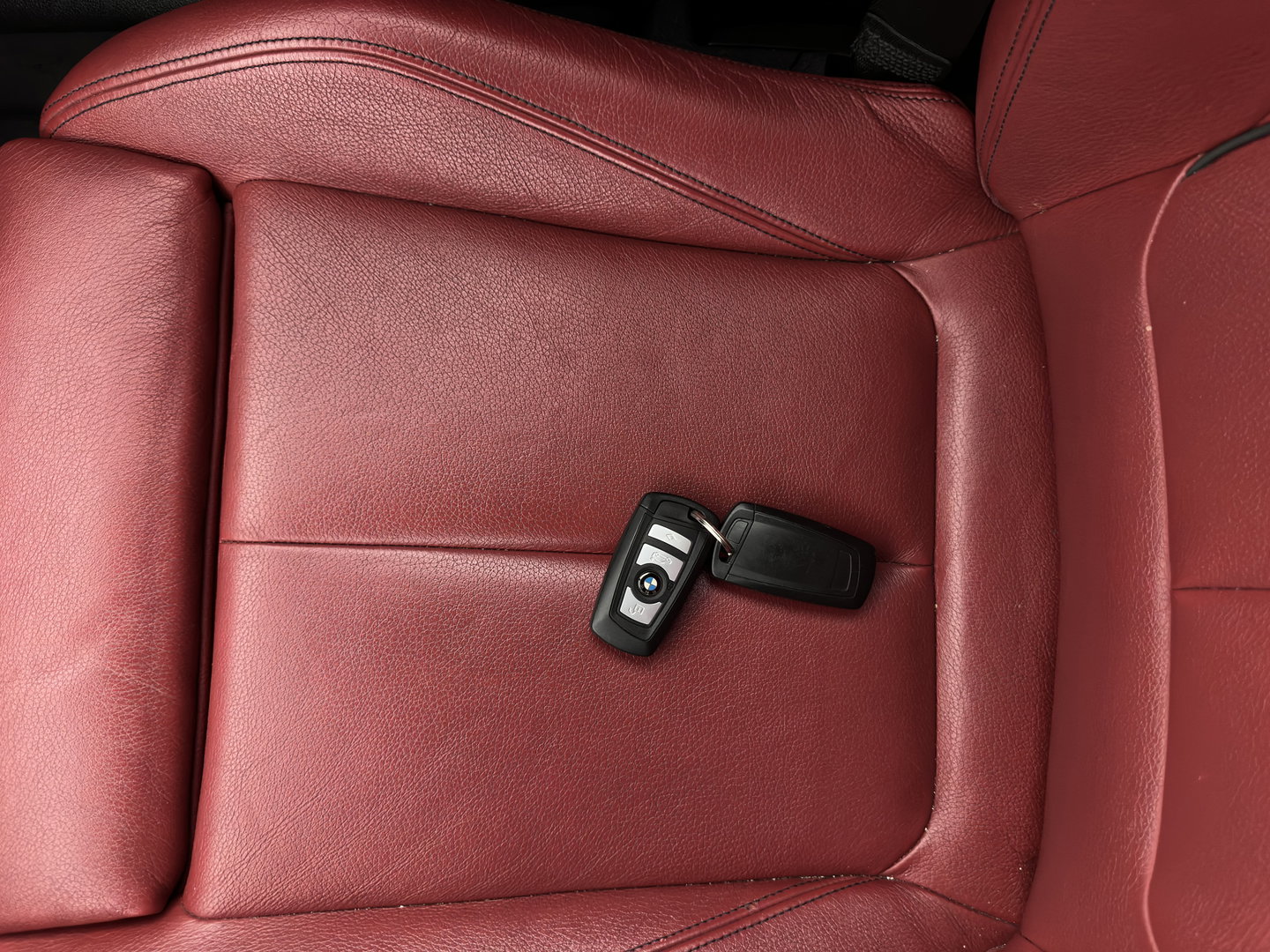 BMW 3-serie 330e Centennial High Executive M-Sportpack (Plug-in) Aut. *LEATHER | FULL-LED | HEATED-SPORTSEATS | NAVI-FULLMAP | PRIVACY-GLASS | ECC | PDC | CRUISE | 18''ALU*