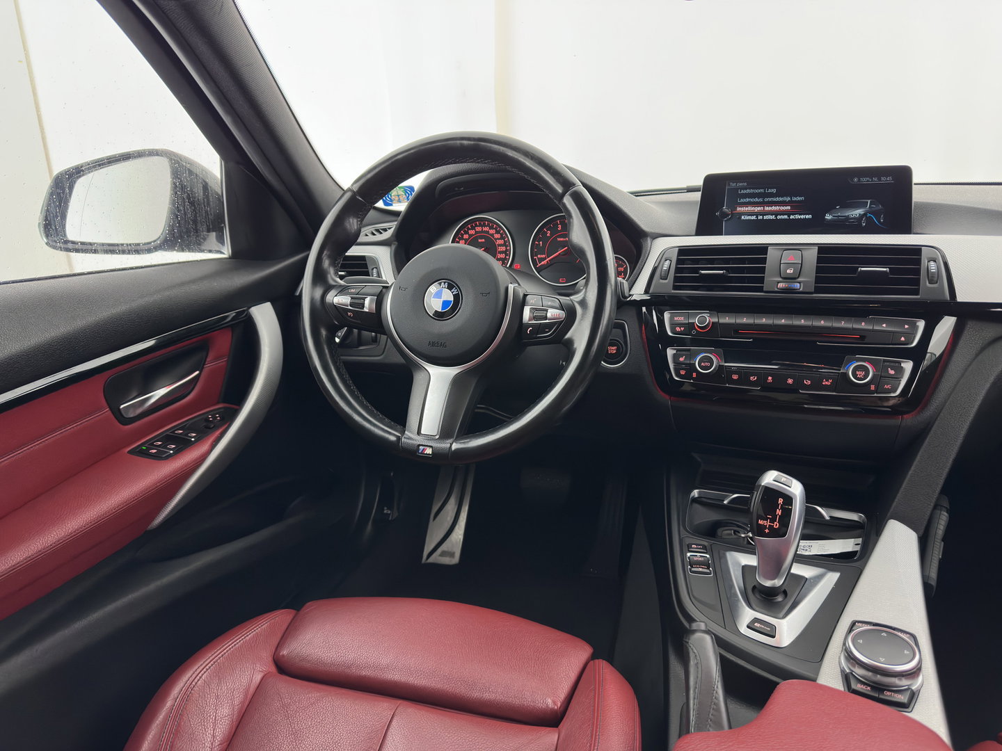 BMW 3-serie 330e Centennial High Executive M-Sportpack (Plug-in) Aut. *LEATHER | FULL-LED | HEATED-SPORTSEATS | NAVI-FULLMAP | PRIVACY-GLASS | ECC | PDC | CRUISE | 18''ALU*