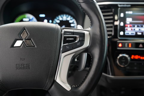 Mitsubishi Outlander 2.4 PHEV Intense+ Opendak Trekhaak