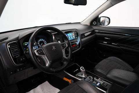Mitsubishi Outlander 2.4 PHEV Intense+ Opendak Trekhaak