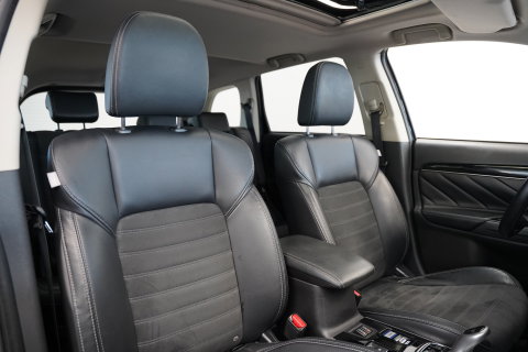 Mitsubishi Outlander 2.4 PHEV Intense+ Opendak Trekhaak