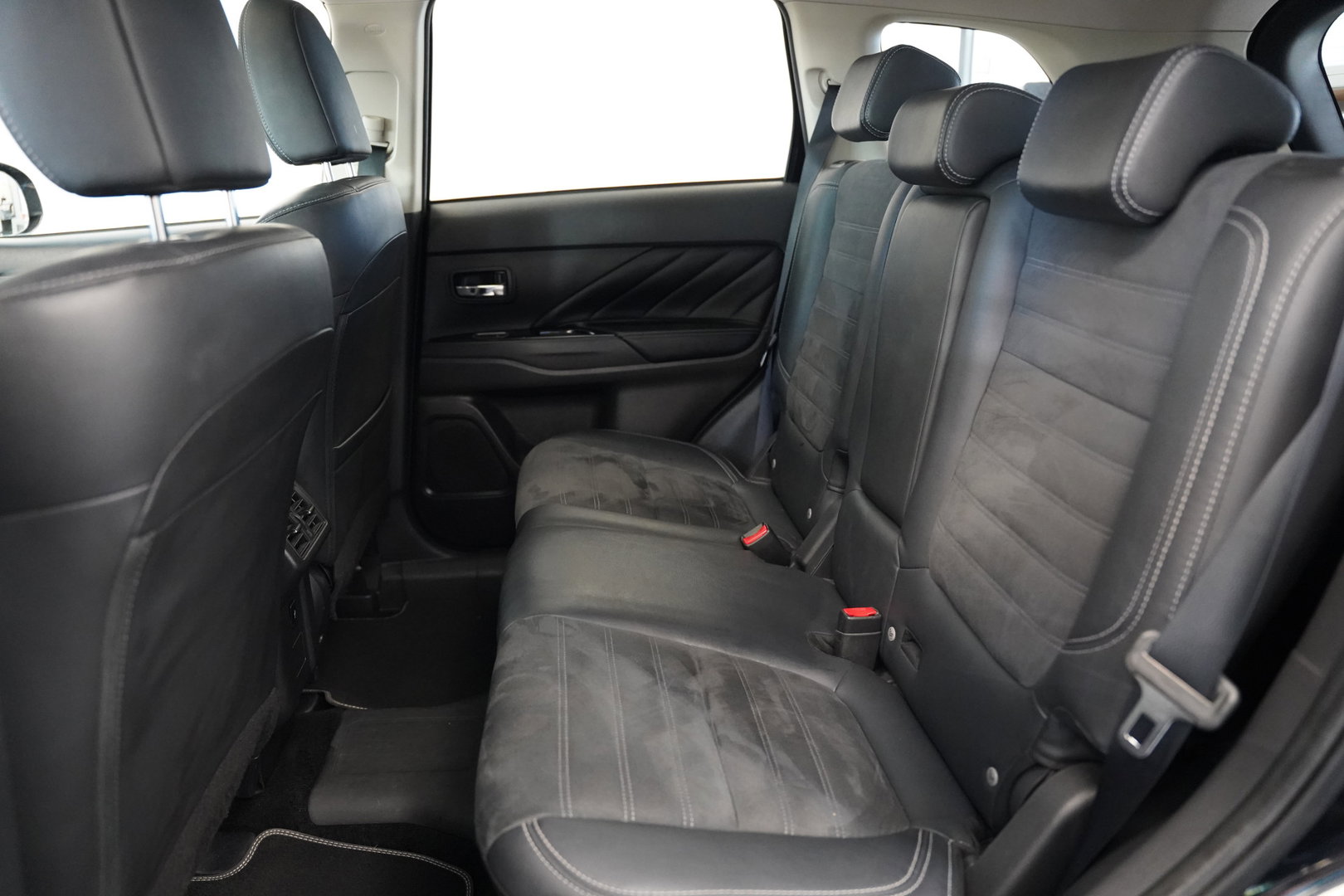Mitsubishi Outlander 2.4 PHEV Intense+ Opendak Trekhaak