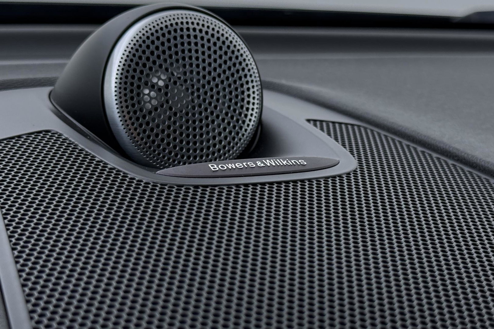 Volvo XC60 T8 Twin Engine Inscription | Luchtvering | Bowers&Wilkins | Panoramadak | Stoelventilatie | Trekhaak | 360° Camera