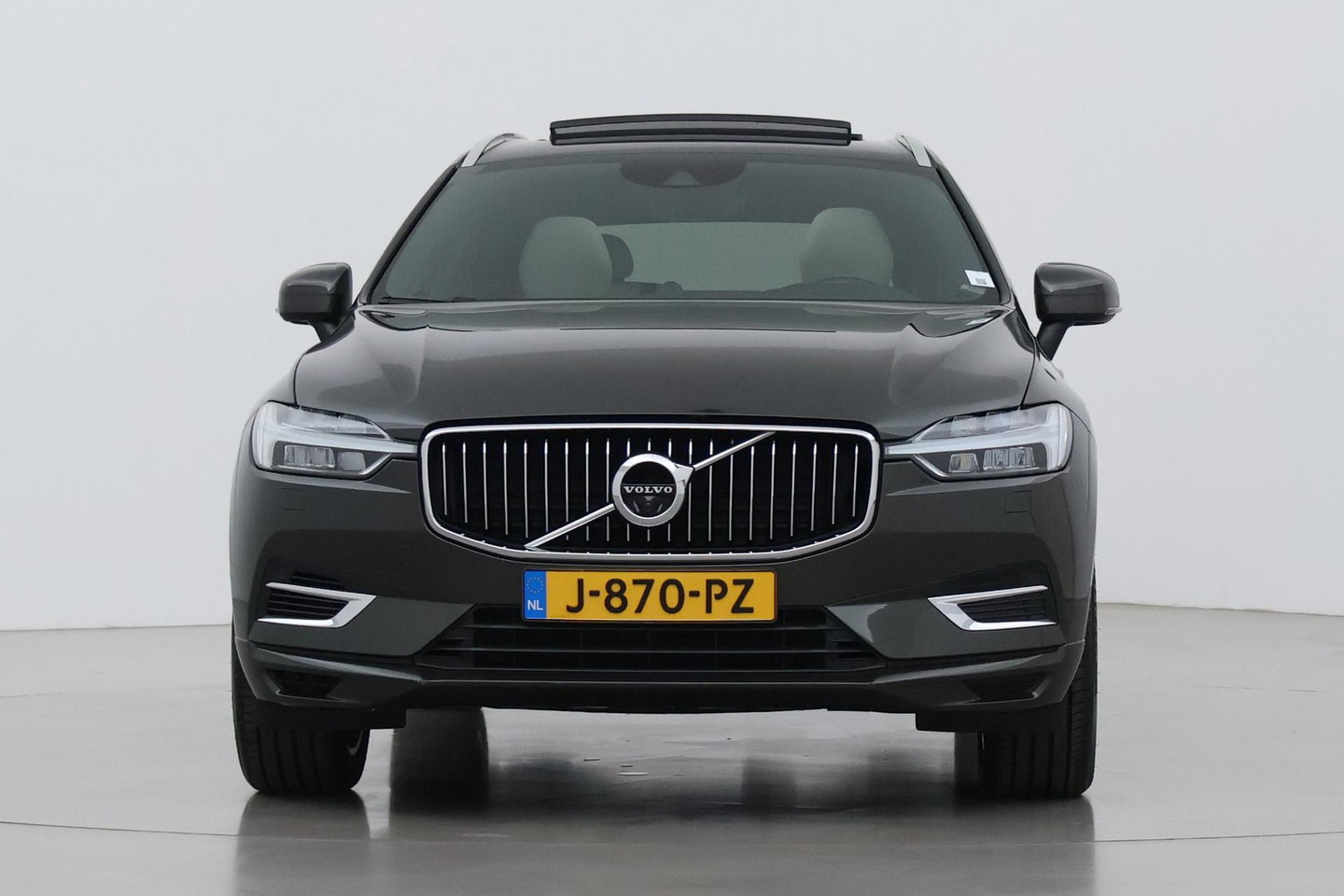 Volvo XC60 T8 Twin Engine Inscription | Luchtvering | Bowers&Wilkins | Panoramadak | Stoelventilatie | Trekhaak | 360° Camera