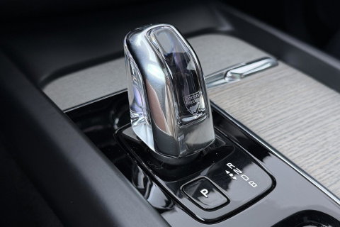 Volvo XC60 T8 Twin Engine Inscription | Luchtvering | Bowers&Wilkins | Panoramadak | Stoelventilatie | Trekhaak | 360° Camera