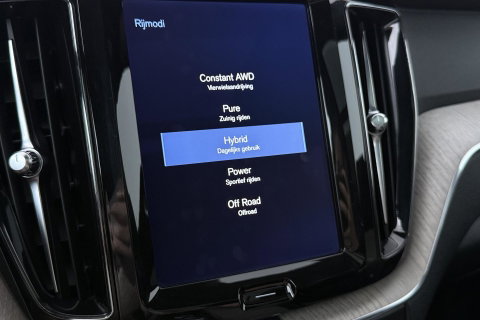 Volvo XC60 T8 Twin Engine Inscription | Luchtvering | Bowers&Wilkins | Panoramadak | Stoelventilatie | Trekhaak | 360° Camera