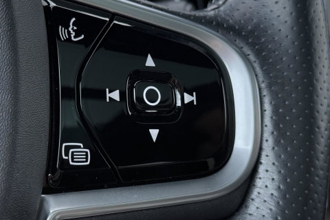 Volvo XC60 T8 Twin Engine Inscription | Luchtvering | Bowers&Wilkins | Panoramadak | Stoelventilatie | Trekhaak | 360° Camera