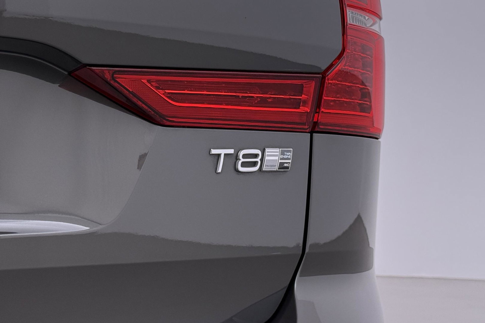 Volvo XC60 T8 Twin Engine Inscription | Luchtvering | Bowers&Wilkins | Panoramadak | Stoelventilatie | Trekhaak | 360° Camera