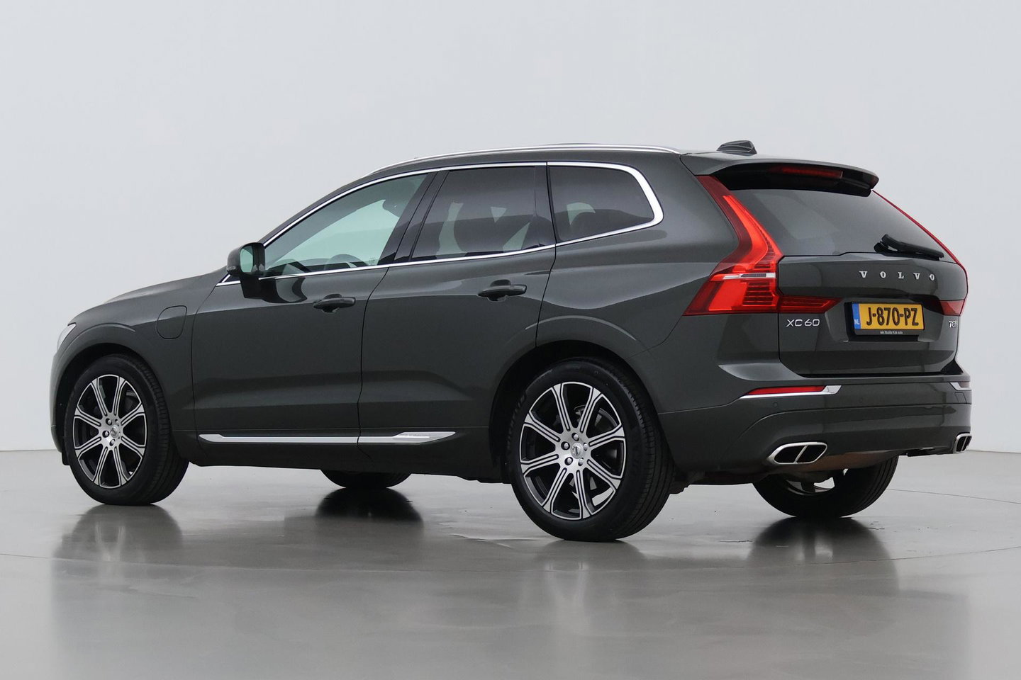 Volvo XC60 T8 Twin Engine Inscription | Luchtvering | Bowers&Wilkins | Panoramadak | Stoelventilatie | Trekhaak | 360° Camera