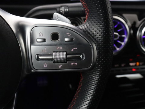 Mercedes-Benz A-Klasse 180 Business Solution AMG