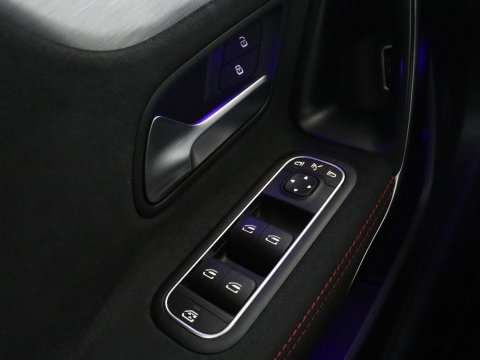 Mercedes-Benz A-Klasse 180 Business Solution AMG