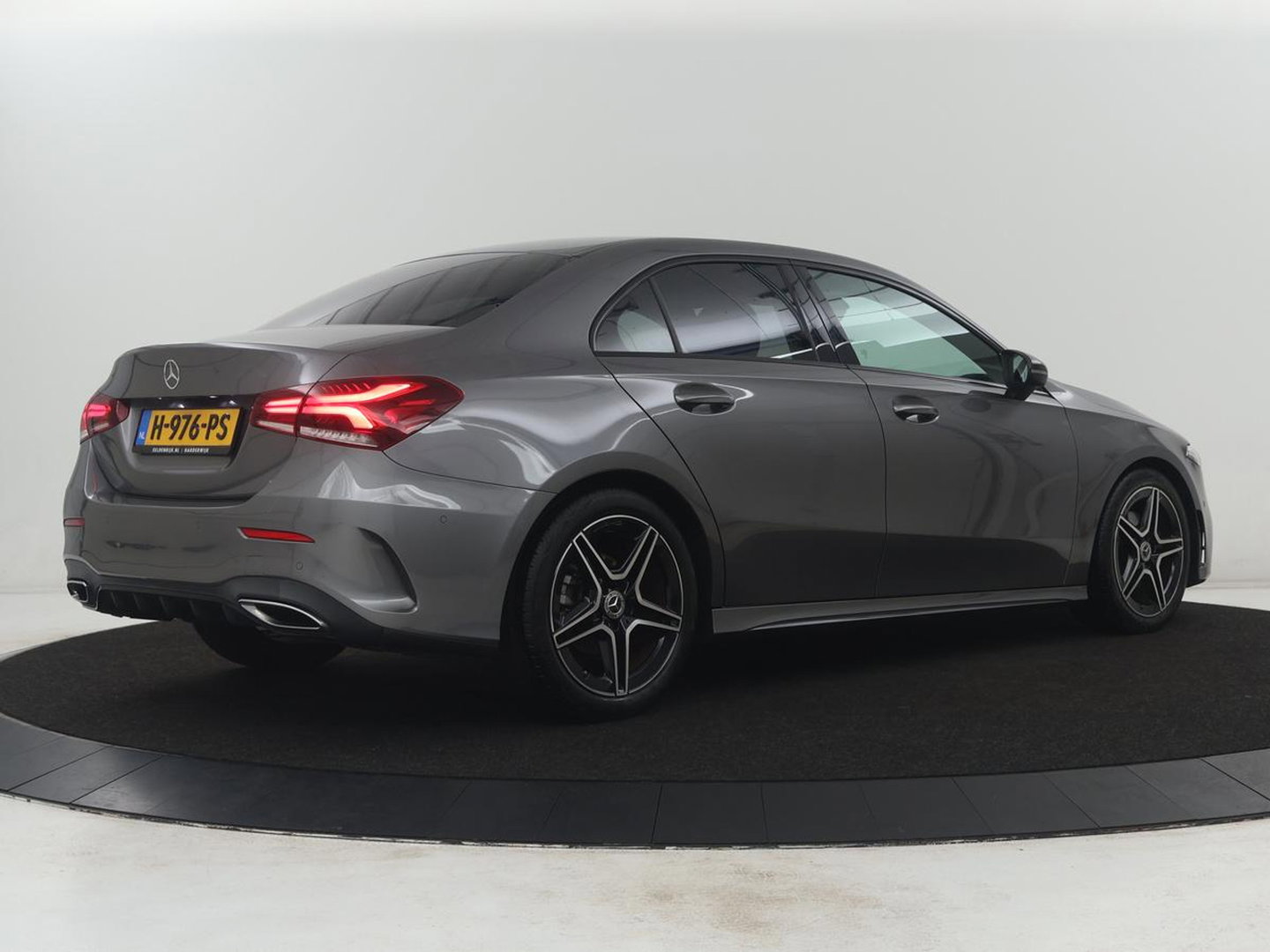 Mercedes-Benz A-Klasse 180 Business Solution AMG