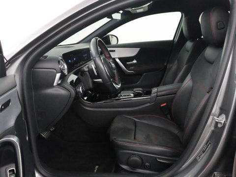 Mercedes-Benz A-Klasse 180 Business Solution AMG
