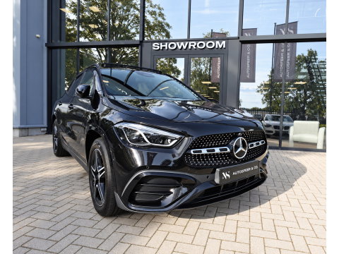 Mercedes-Benz GLA 180 AMG PANO KEYLESS HUD SFEER