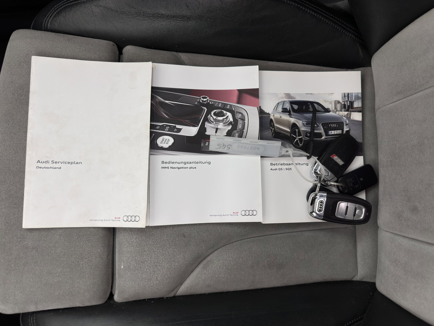 Audi SQ5 3.0 TDI quattro Pro Line Aut. *PANO | LEATHER-ALCANTARA | XENON | ADAPTIVE-CRUISE | HEATED-SPORTSEATS | CAMERA | NAVI-FULLMAP | PRIVACY-GLASS | SHIFTPADDLES | TOWBAR | 21''ALU*