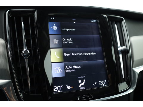 Volvo S90 2.0 T8 AWD Inscription | Luchtvering | Head-up | Trekhaak | Ventilatiestoelen | Camera |
