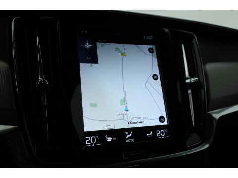 Volvo S90 2.0 T8 AWD Inscription | Luchtvering | Head-up | Trekhaak | Ventilatiestoelen | Camera |
