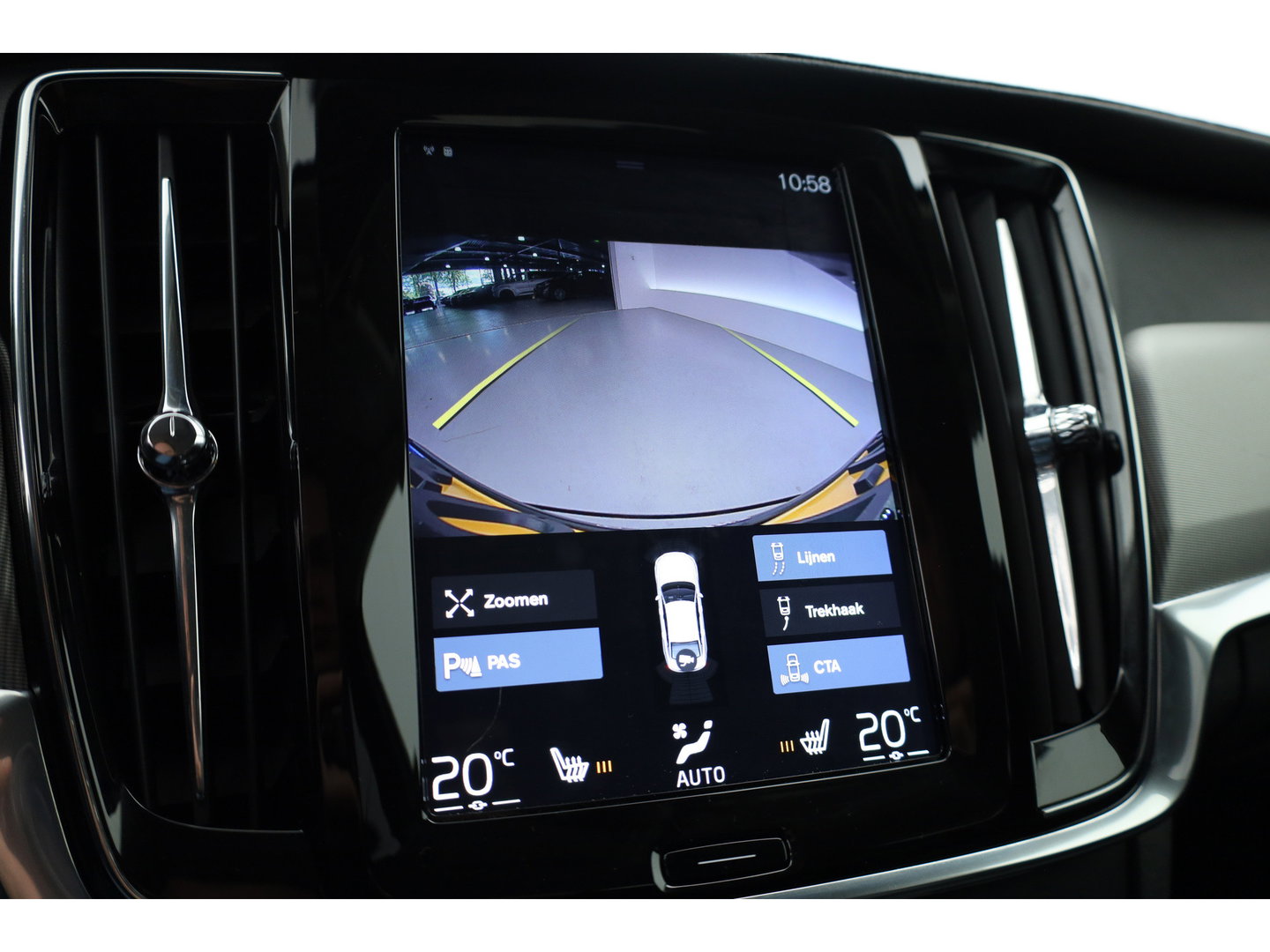 Volvo S90 2.0 T8 AWD Inscription | Luchtvering | Head-up | Trekhaak | Ventilatiestoelen | Camera |