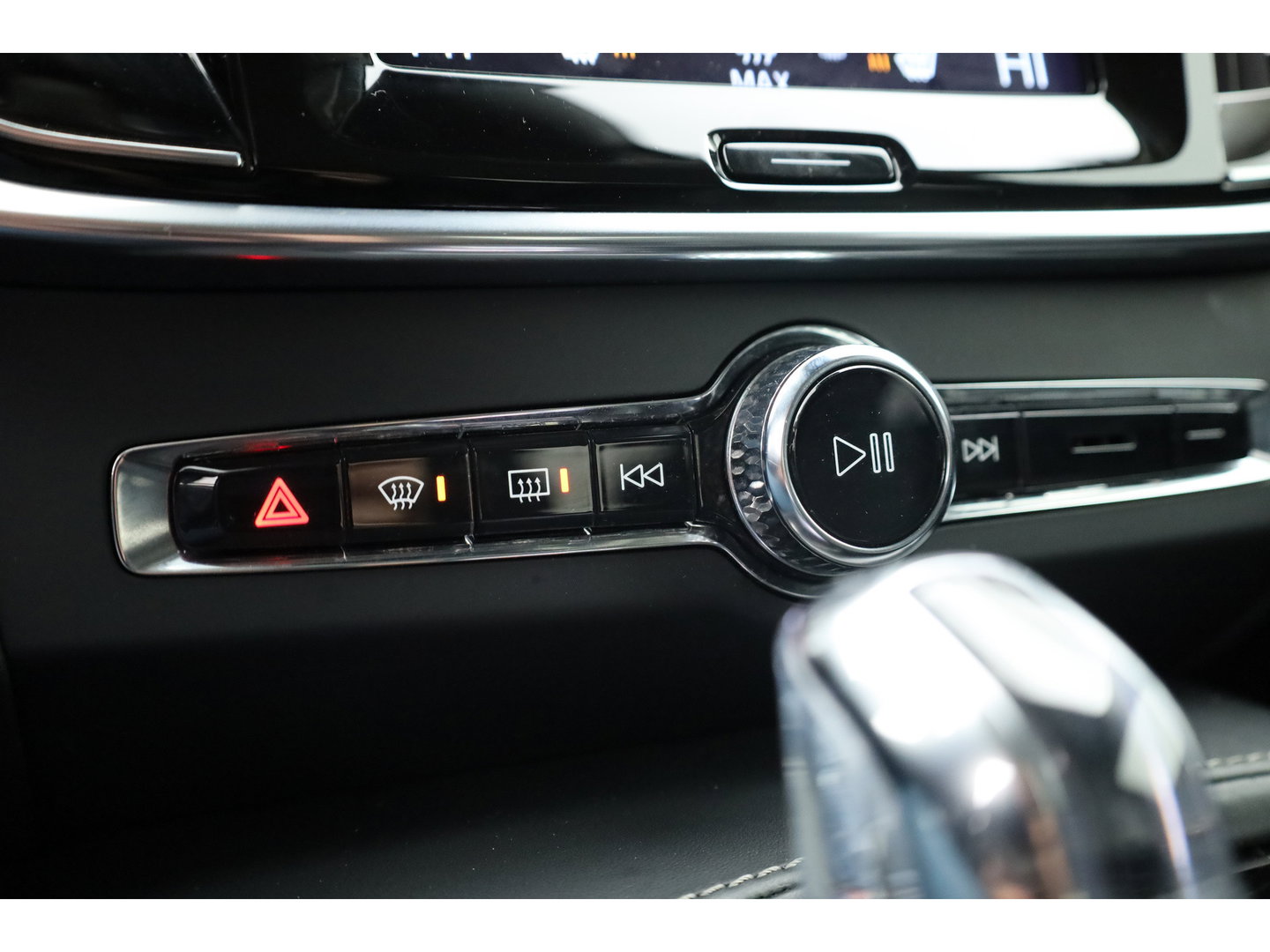 Volvo S90 2.0 T8 AWD Inscription | Luchtvering | Head-up | Trekhaak | Ventilatiestoelen | Camera |