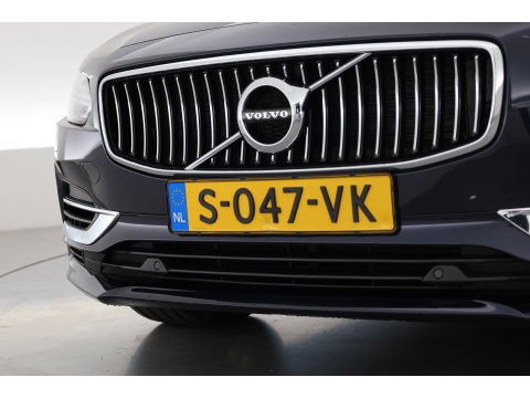 Volvo S90 2.0 T8 AWD Inscription | Luchtvering | Head-up | Trekhaak | Ventilatiestoelen | Camera |