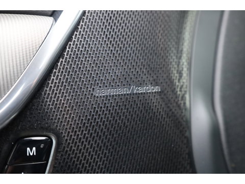 Volvo S90 2.0 T8 AWD Inscription | Luchtvering | Head-up | Trekhaak | Ventilatiestoelen | Camera |