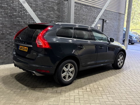 Volvo XC60 D4 R-Design | Panoramadak | Camera | Stoelverwarming | Verwarmde voorruit | Memory | Navigatie | Leder